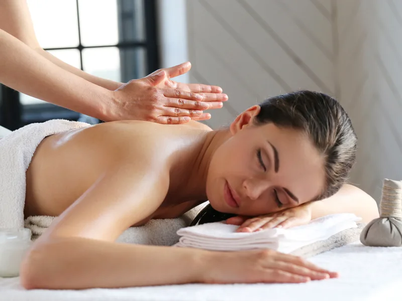 How Therapeutic Massage works at Lincoln Park Rehab