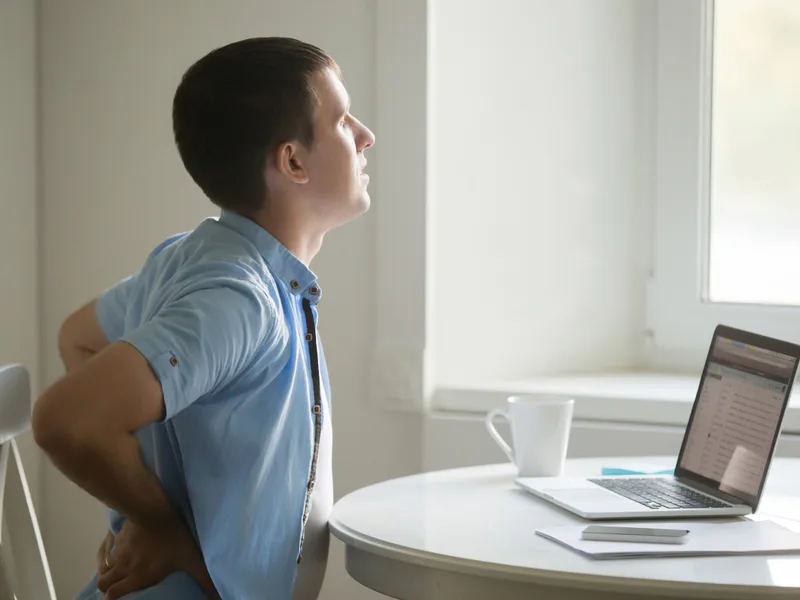 Lincoln Park Rehab treating back pain in Miramar
