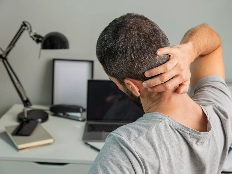 Lincoln Park Rehab treating neck pain in Miramar